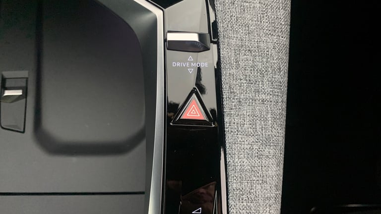 2024 Peugeot 3008 73kWh GT SUV 5dr Electric Auto (210 ps) SUV Electric Automatic