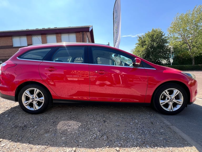 2012 Ford Focus 1.6 125 Zetec 5dr Powershift ESTATE Petrol Automatic