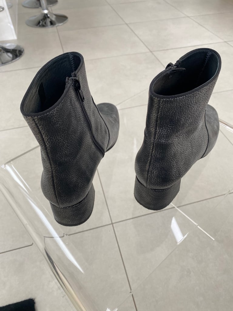 Silver/Black Kanna Ankle Boots