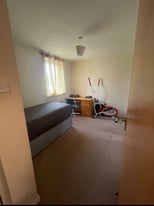 Small double room for rent 