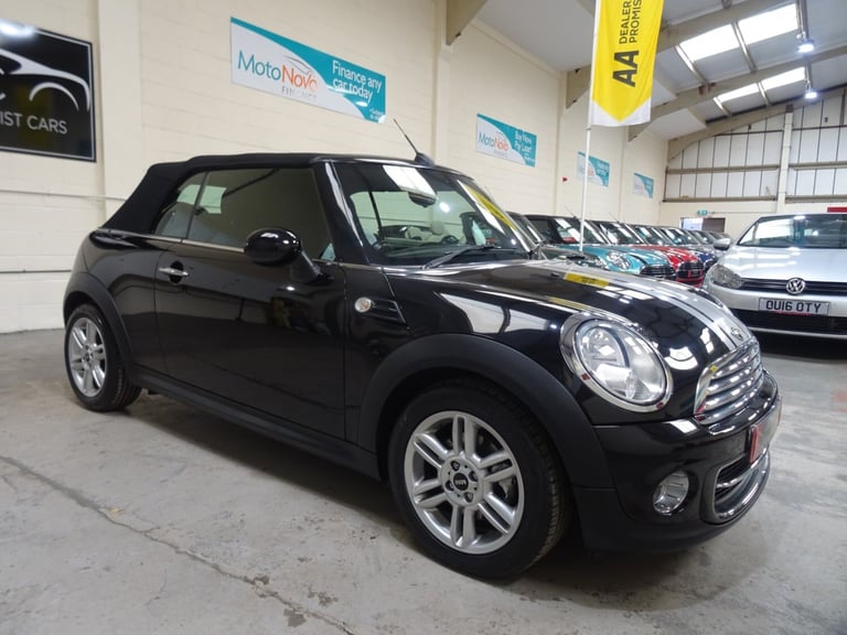 Mini Convertible 1.6 Cooper 2dr Automatic **LOW MILEAGE*ONLY 26000 MILES**