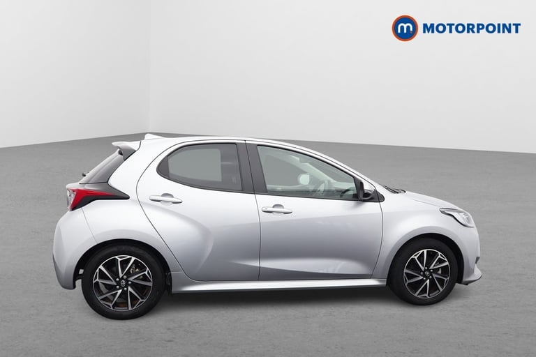 2022 Toyota Yaris 1.5 Hybrid Design 5dr CVT Hatchback Hybrid Automatic