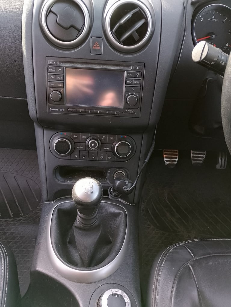 Nissan, QASHQAI, Hatchback, 2011, Manual, 1995 (cc), 5 doors 4WD