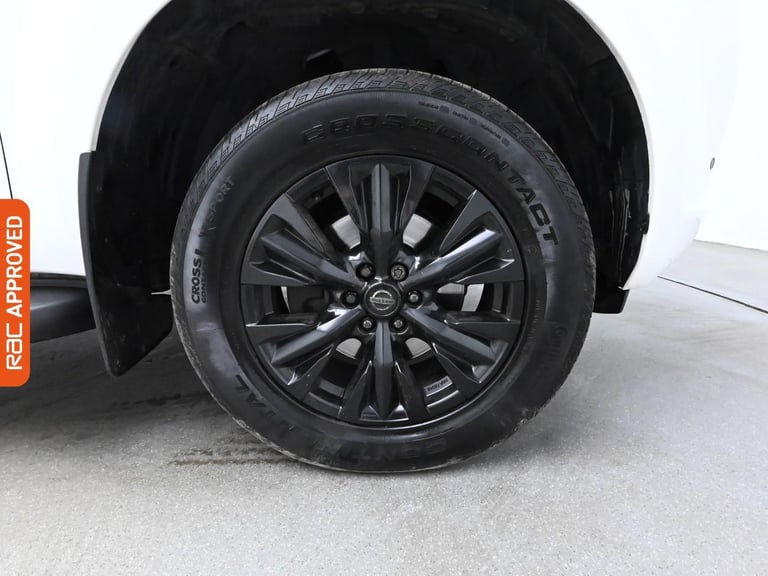 2020 Nissan Navara 2.3 dCi N-Connecta Pickup Double Cab 4dr Diesel Auto 4WD Euro 6 (190 ps) Pick ...