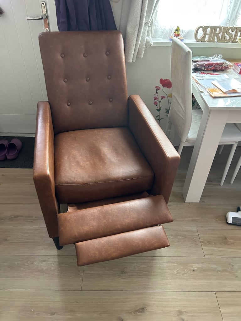 Recliner Chair 
