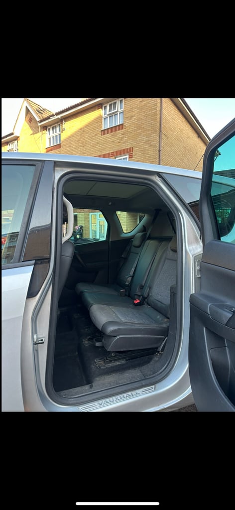2013 Vauxhall Meriva 1.4i 16V SE 5dr MPV Petrol Manual
