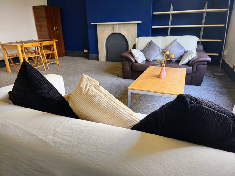 Short Term Stay - 1BR-F1-Blenheim-Leeds