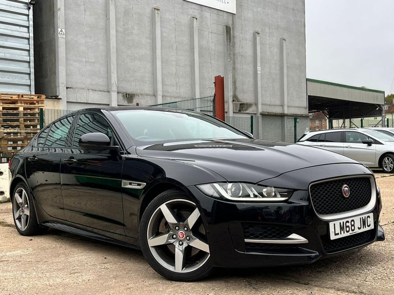 image for 2018 Jaguar XE 2.0i GPF R-Sport Auto Euro 6 (s/s) 4dr SALOON Petrol Automatic