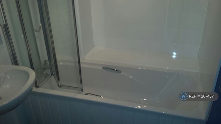 1 bedroom flat in Northfield Place, Aberdeen, AB25 (1 bed) (#2674571)