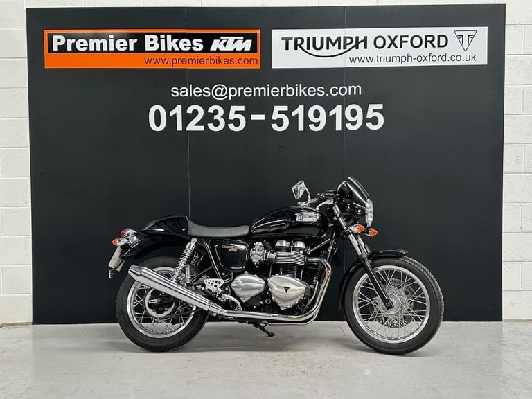 image for STUNNING LOW MILEAGE 2015/15 TRIUMPH THRUXTON MOTORCYCLE 