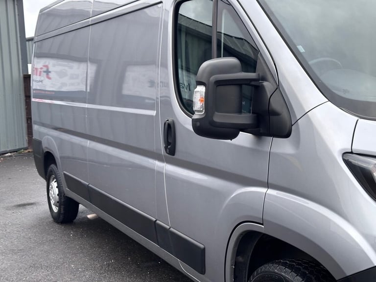 2022 Peugeot Boxer 2.2 BlueHDi 335 Professional Panel Van 5dr Diesel Manual L3 H2 Euro 6 (s/s) PA...
