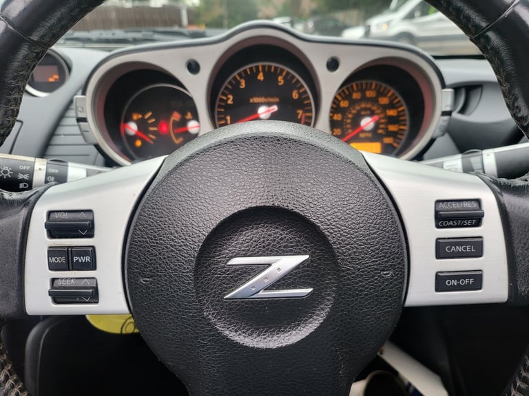 2006 Nissan 350Z 3.5 V6 300 2dr CONVERTIBLE Petrol Manual