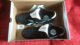 Reebok Football Boots Size 6 UK 39 Eur