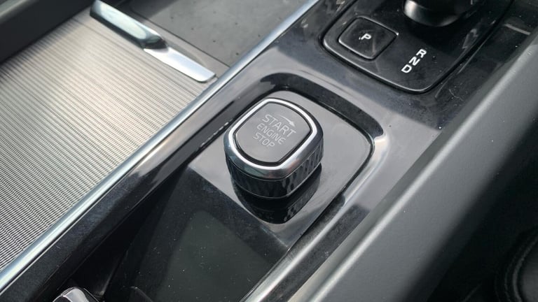2023 Volvo XC60 2.0h T6 Recharge 18.8kWh Plus SUV 5dr Petrol Plug-in Hybrid Auto AWD Euro 6 ESTAT...