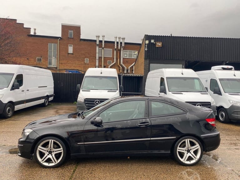 2010 60 MERCEDES-BENZ CLC CLASS 1.8 CLC 180K SPORT COUPE 3DR PETROL AUTOMATIC 14