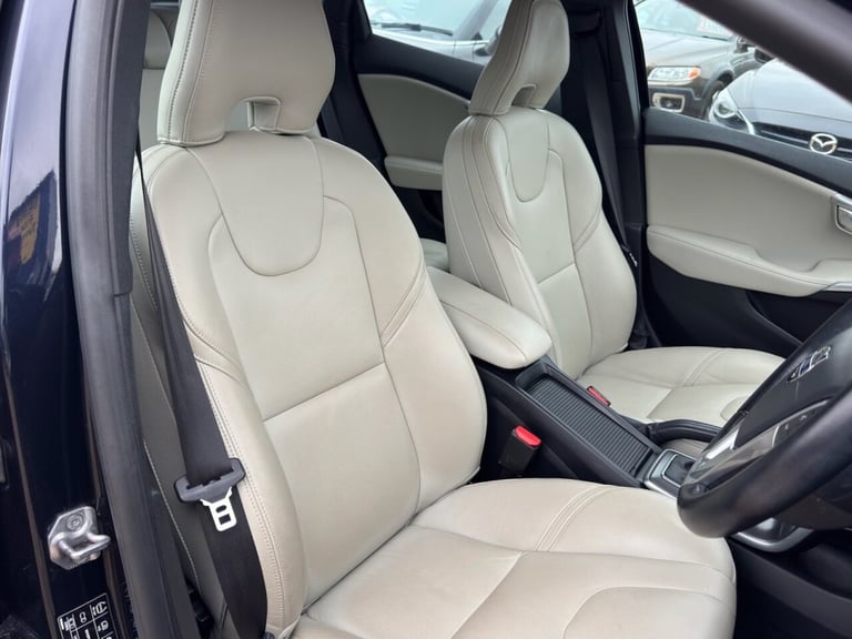 2016 Volvo V40 T3 [152] SE Lux Nav 5dr Geartronic HATCHBACK PETROL Automatic