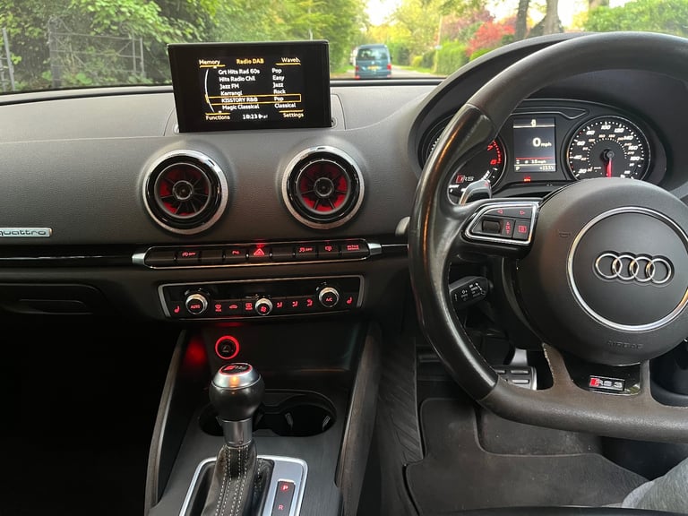 2015 AUDI RS3 SPORTBACK DSG QUATTRO 2.5 TSFI 5dr Daytona grey 