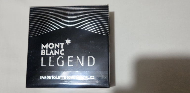 Mens aftershave 