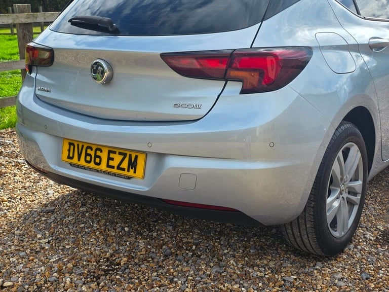 Vauxhall Astra TECH LINE CDTI ECOFLEX S/S