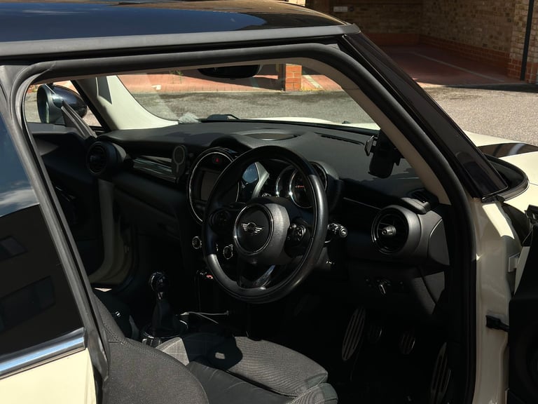 Mini, HATCHBACK, Hatchback, 2017, Manual, 1499 (cc), 3 doors
