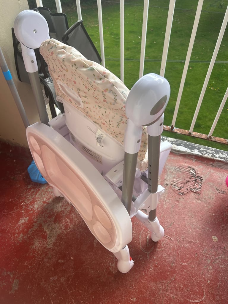 Mamas and papas high chair 