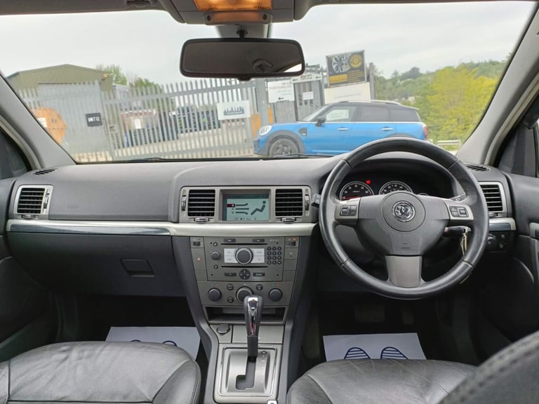 2007 Vauxhall Vectra 2.2i 16v Elite 5dr HATCHBACK Petrol Automatic