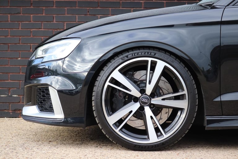 Audi RS3 2.5 TFSI S Tronic quattro - STAGE 2 - PAN RF - ACC - CARBON - SS SEATS 