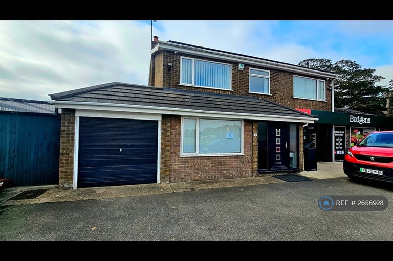 image for 4 bedroom house in Small Drove, Weston, Spalding, PE12 (4 bed) (#2656928)