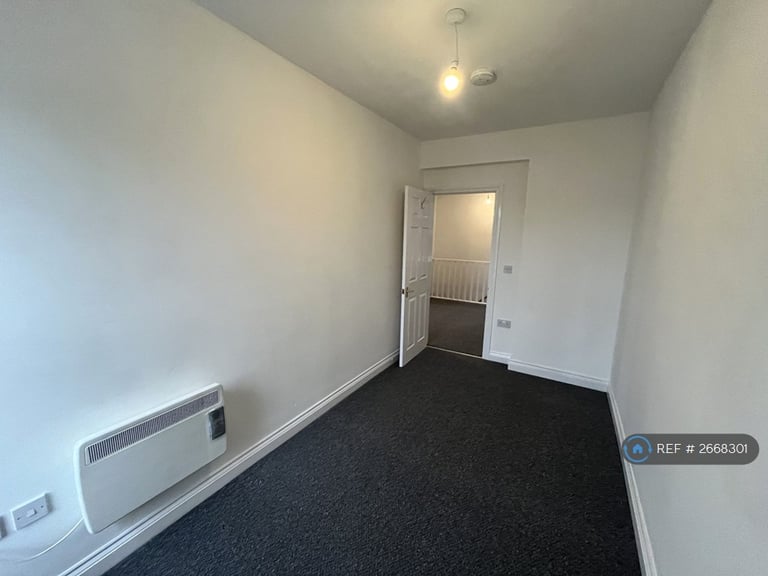 2 bedroom flat in Birkin Street, Bristol, BS2 (2 bed) (#2668301)