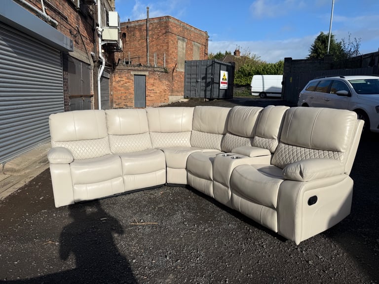 Free delivery available BRAND NEW beige Rita corner sofa 