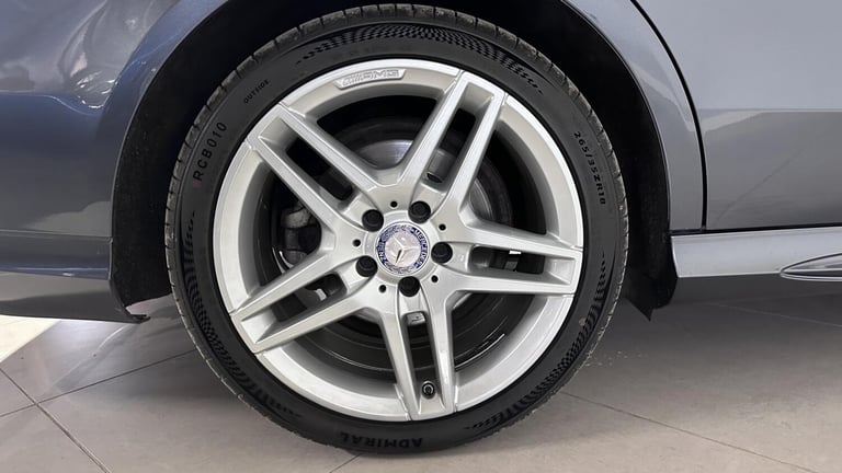 2015 Mercedes-Benz E-Class E350 BlueTEC AMG Line 5dr 9G-Tronic ESTATE DIESEL Automatic