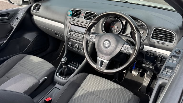 Volkswagen, GOLF, Convertible, 2012, Manual, 1598 (cc), 2 doors