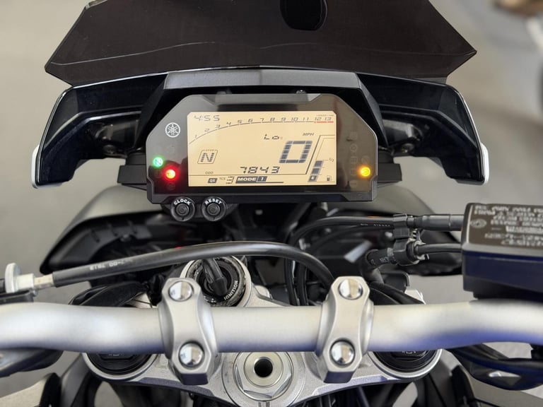 2018 Yamaha MT-10 1000 Hyper-naked Petrol Manual Euro 4 (160 ps)