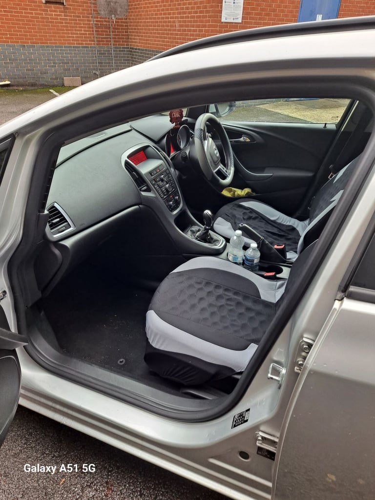 Vauxhall, ASTRA, Estate, 2014, Manual, 1598 (cc), 5 doors