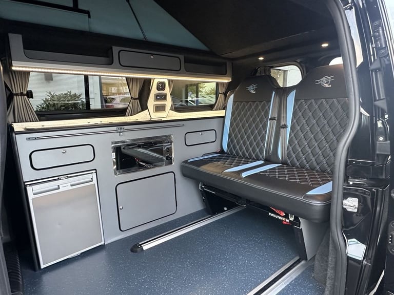 2019 S FORD TRANSIT CUSTOM 2.0 300 ECOBLUE LIMITED PANEL VAN 5DR DIESEL MANUAL L