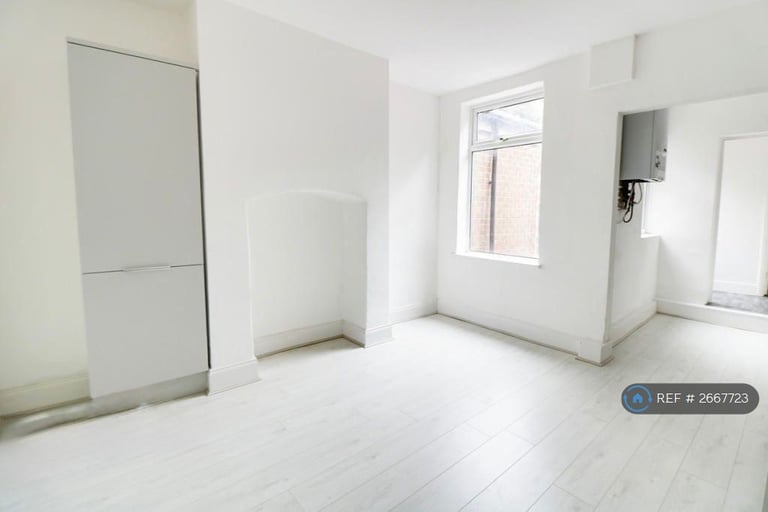 5 bedroom house in Cobden View Road, Sheffield, S10 (5 bed) (#2667723)