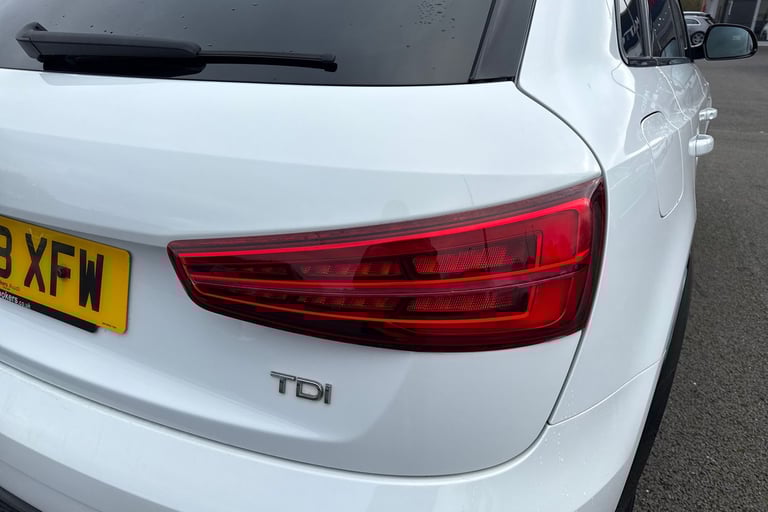 2018 Audi Q3 2.0 TDI Black Edition 5dr ESTATE DIESEL Manual