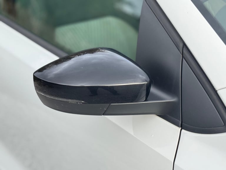 2015 Volkswagen Polo 1.0 BlueMotion Tech SE Design Euro 6 (s/s) 3dr HATCHBACK Petrol Manual