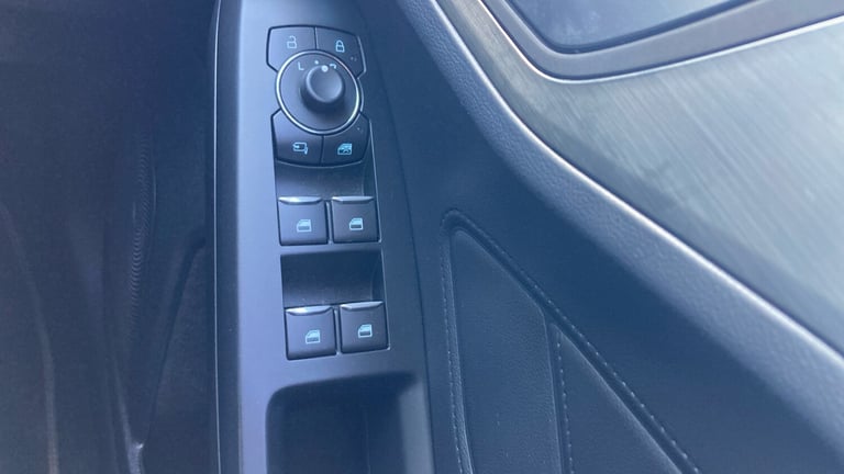 2022 Ford Focus 1.0 EcoBoost Titanium Vignale 5dr Petrol Hatchback Hatchback Petrol Manual