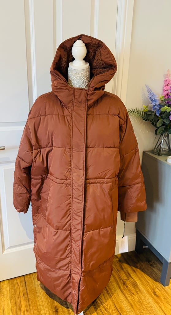 Ugg long hooded puffer coat a dark chestnut RPR £367