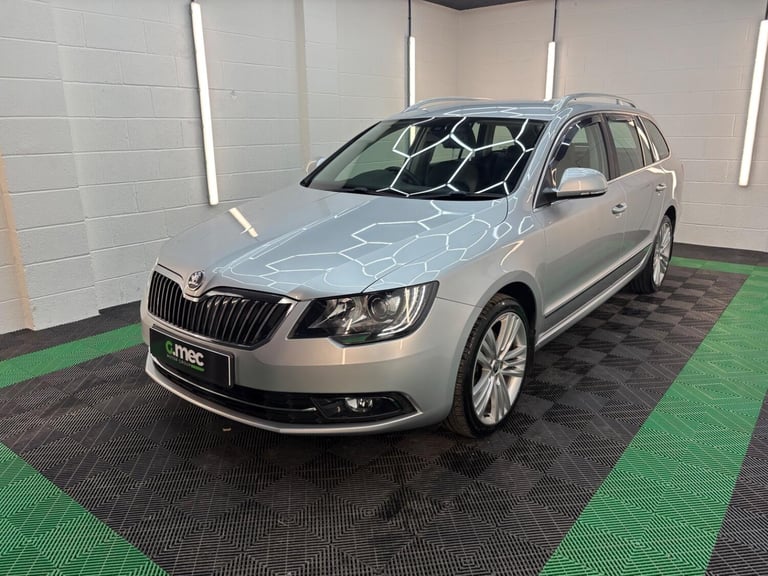 image for SKODA SUPERB 2.0 TDI Elegance 4x4 2013