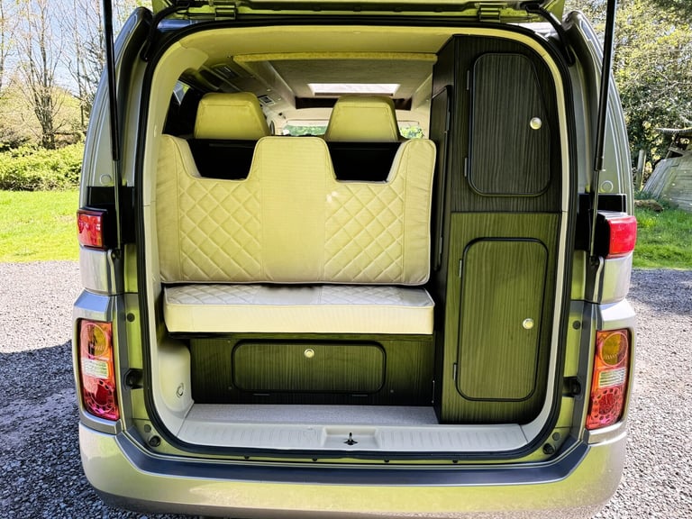 NISSAN ELGRAND FACE LIFT CAMPER VAN 3.5 V6 PETROL FULL SIDE KITCHEN CONVERSION