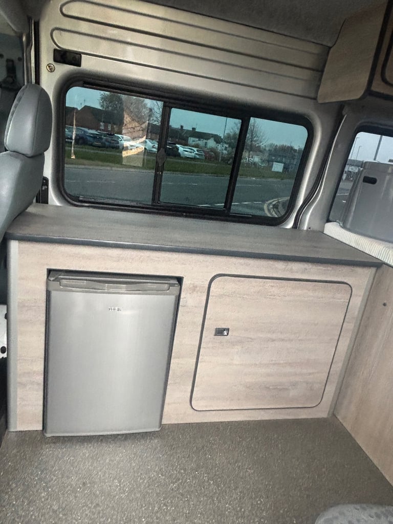 Ford, TRANSIT 140 T300 FWD, MPV, 2012, 2198 (cc), 5 doors