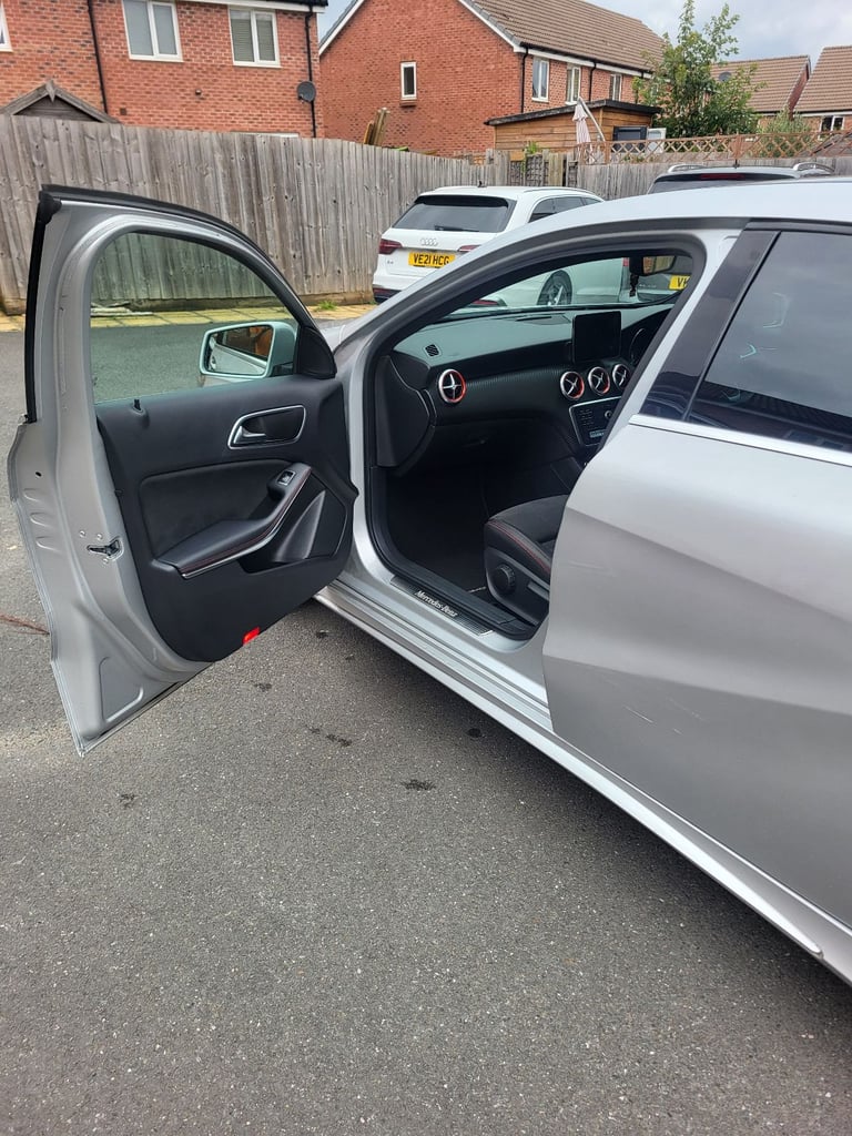 Mercedes-Benz, A CLASS, Hatchback, 2016, Semi-Auto, 1595 (cc), 5 doors