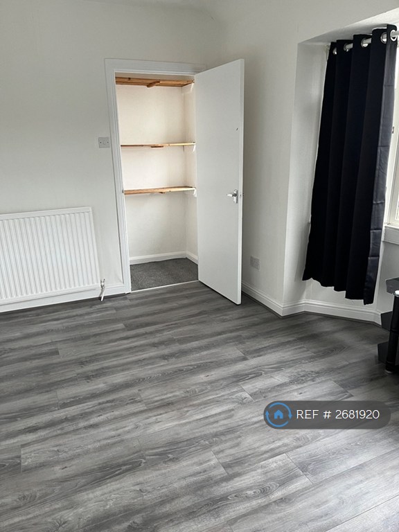 3 bedroom house in Joslin Road, Purfleet, RM19 (3 bed) (#2681920)