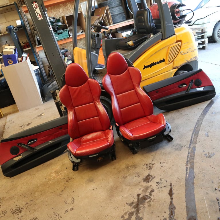BMW E85 Z4 Sport Red Leather Seats & Door Cards (TraumRot)