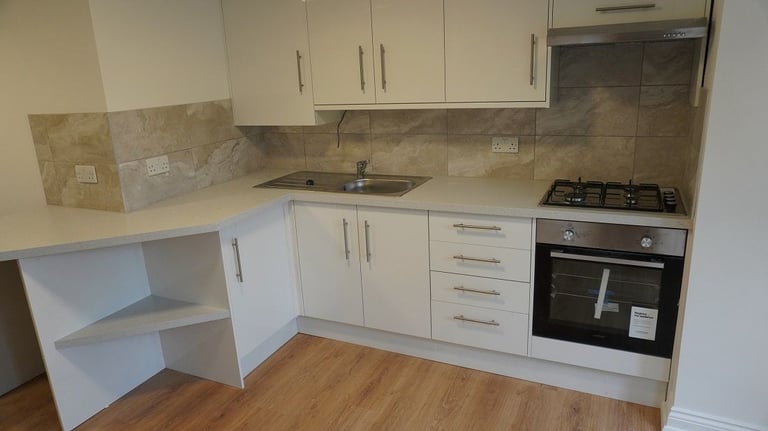 New completely refurbished one bed garden flat