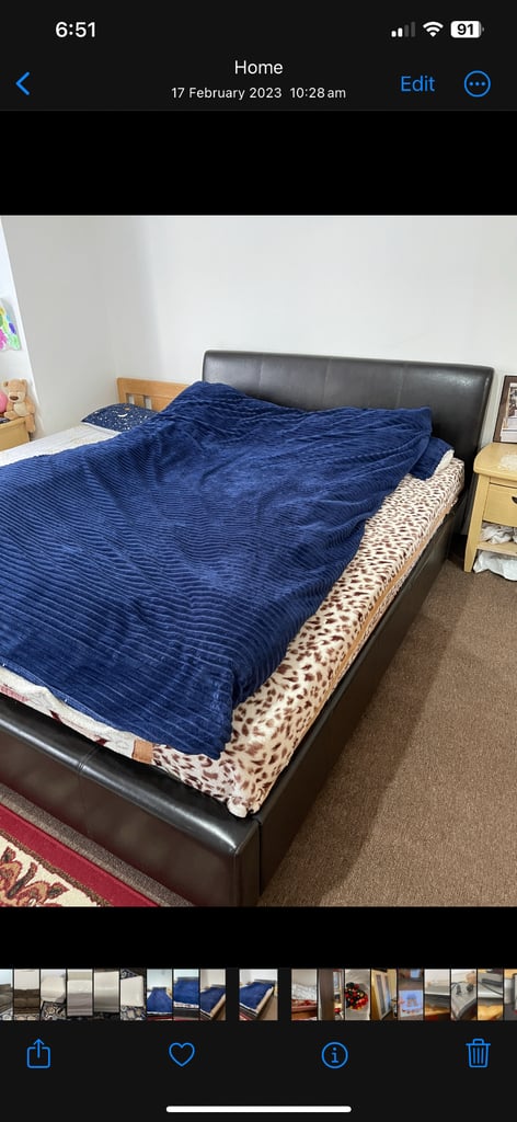 King size bed