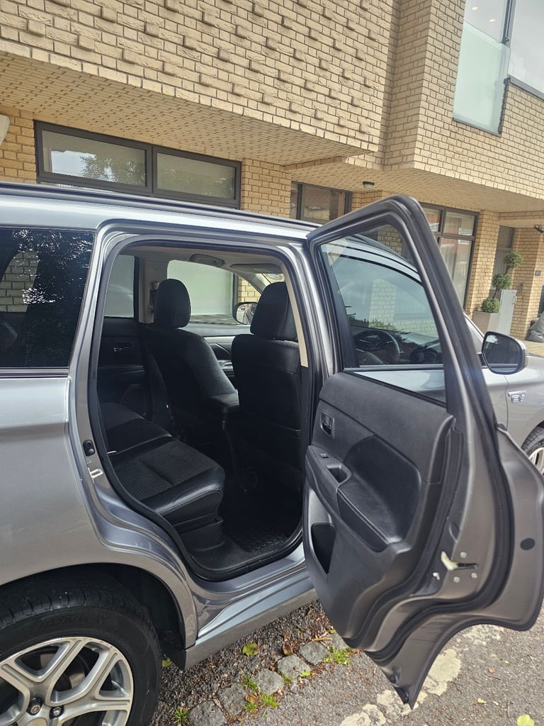 Mitsubishi, OUTLANDER, Estate, 2015, Other, 1998 (cc), 5 doors