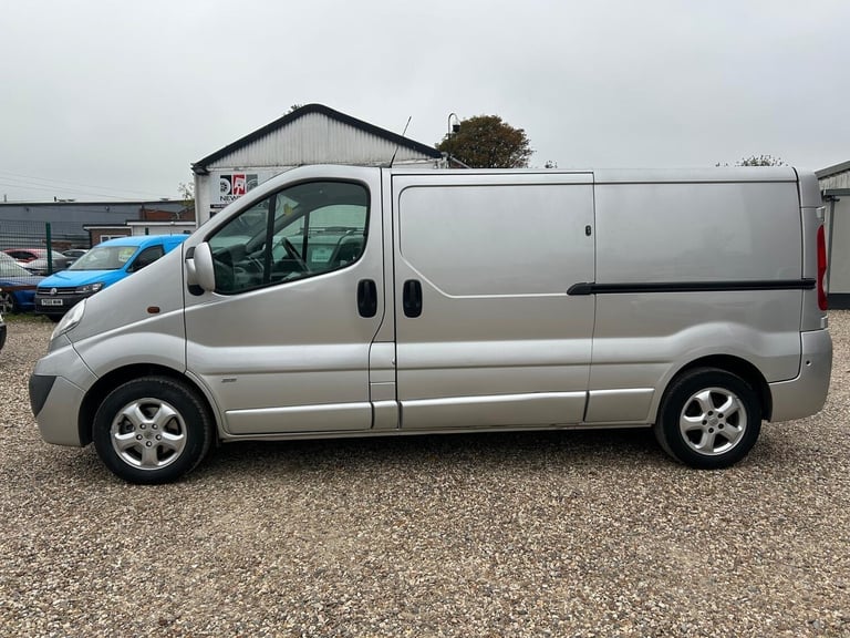 2013 Vauxhall Vivaro 2.0 2900 CDTi Sportive FWD L3 4dr PANEL VAN Diesel Manual